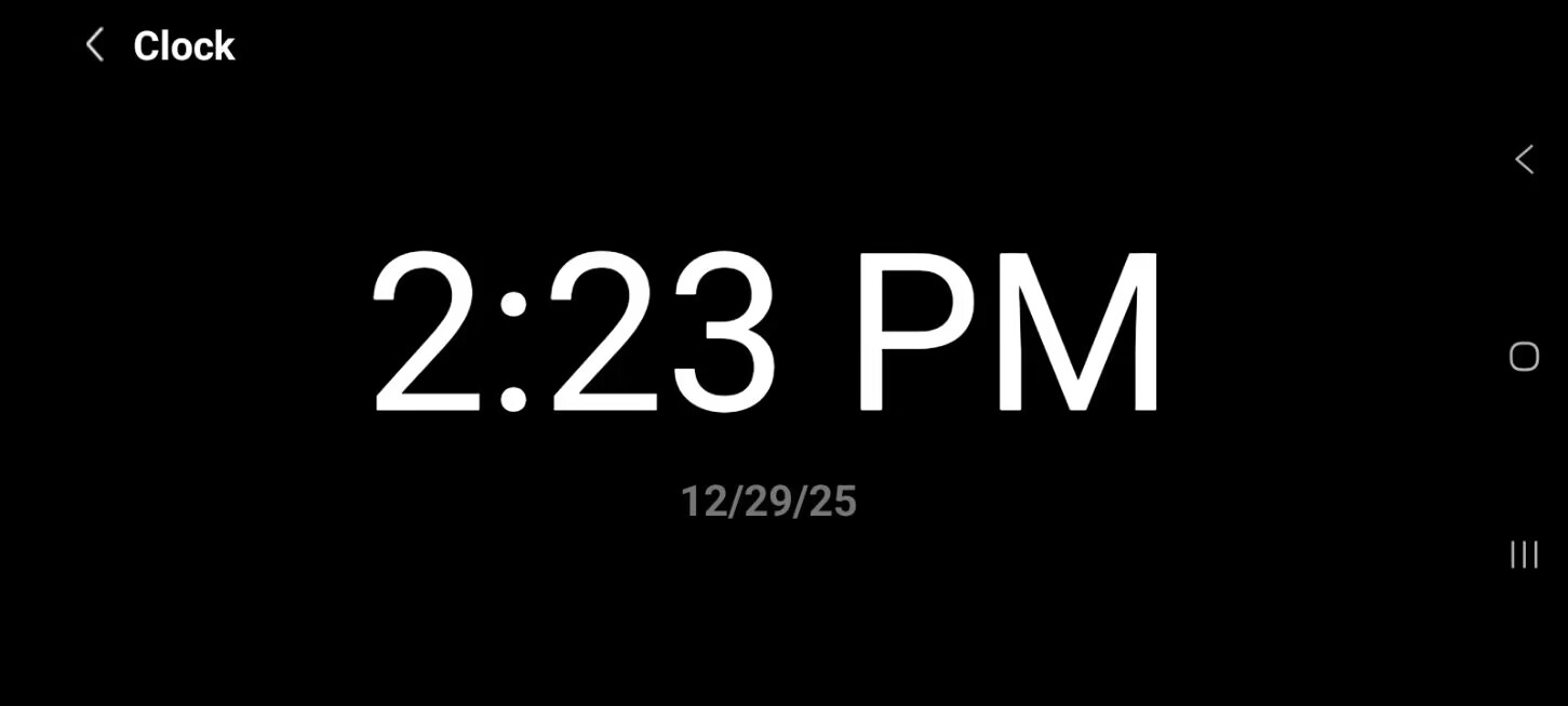 Full-Screen Clock Feature